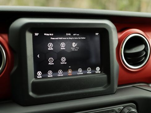 Used 2021 Jeep Wrangler Unlimited Rubicon w/ Cold Weather Group image 15