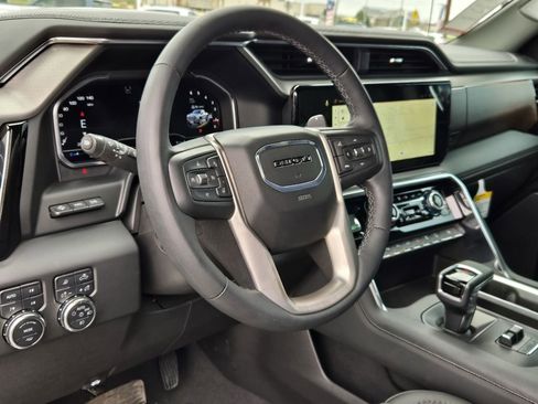 Used 2024 GMC Sierra 1500 Denali w/ Technology Package AWD/4WD image 22
