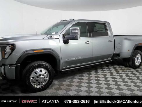 New 2026 GMC Sierra 3500 Denali w/ Denali Reserve Package AWD/4WD image 2