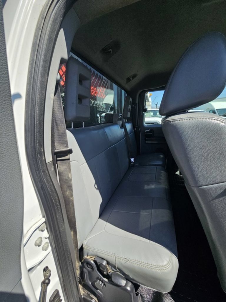 Used 2011 Ford F450 XL w/ High Capacity Trailer Tow Pkg RWD image 22