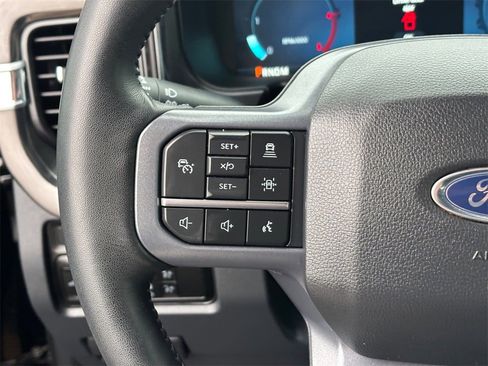 Used 2023 Ford F350 Lariat w/ Lariat Ultimate Package image 17