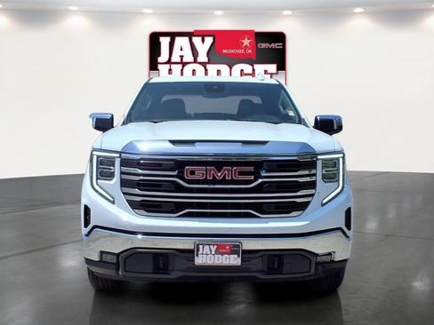 Used 2024 GMC Sierra 1500 SLT AWD/4WD image 2