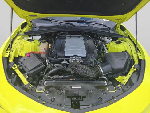 Used 2021 Chevrolet Camaro SS RWD image 38