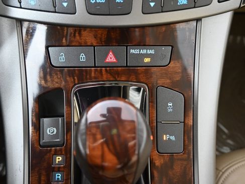 Used 2013 Buick LaCrosse Leather w/ Driver Confidence Package image 32