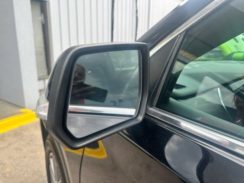 Used 2023 Chevrolet Traverse LT w/ LPO, Floor Liner Package AWD/4WD image 8