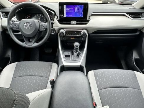 Used 2025 Toyota RAV4 XLE w/ Convenience Package image 10