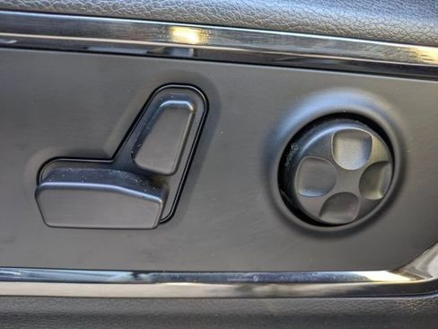 Used 2025 RAM 1500 Limited AWD/4WD image 20