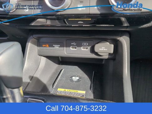 Used 2023 Honda Civic Touring image 28