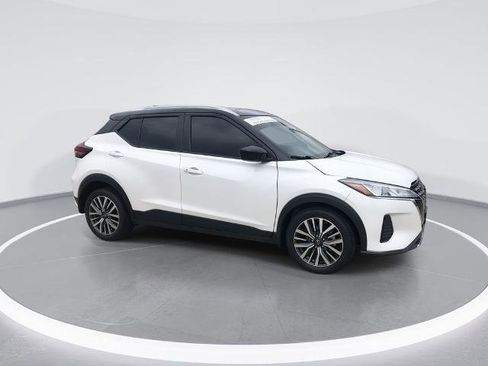 Certified 2024 Nissan Kicks SV w/ Interior Electronics Package image 2