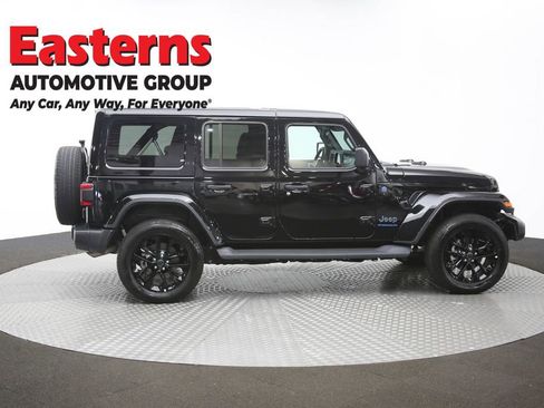 Used 2025 Jeep Wrangler Unlimited Sahara image 44