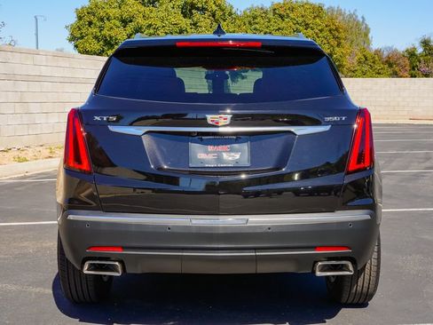 New 2026 Cadillac XT5 Luxury image 8