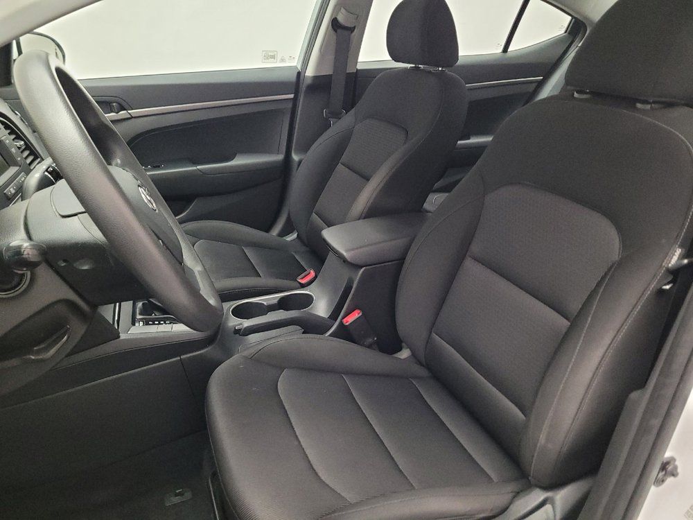 Used 2018 Hyundai Elantra SE FWD image 17