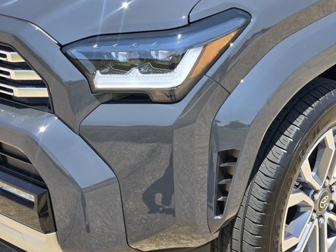 New 2026 Toyota 4Runner Limited AWD/4WD image 9