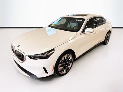 New 2025 BMW 530i xDrive w/ Premium Package