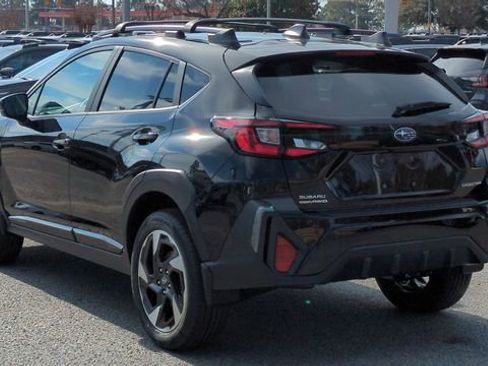 Used 2025 Subaru Crosstrek 2.5i Limited image 11