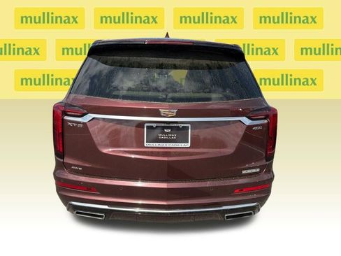 Used 2023 Cadillac XT6 Premium Luxury image 9