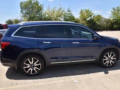 Used 2019 Honda Pilot Elite image 5