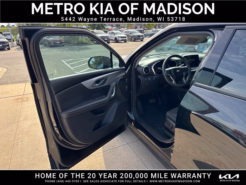 Used 2023 Chevrolet Blazer LT AWD/4WD image 11