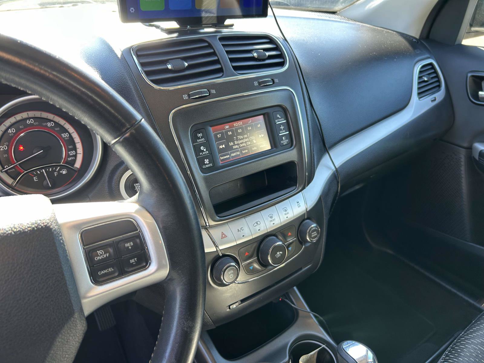 Used 2018 Dodge Journey SXT w/ Connectivity Group FWD image 15