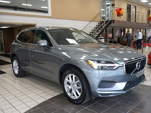 Used 2020 Volvo XC60 T5 Momentum image 18