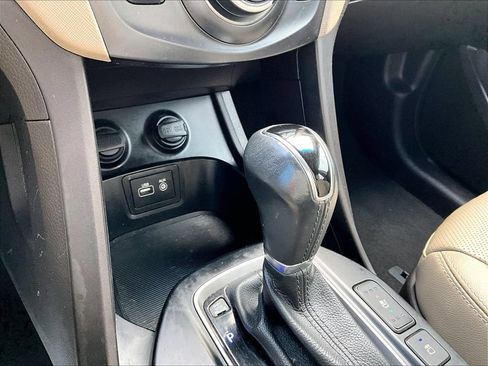 Used 2018 Hyundai Santa Fe Limited AWD/4WD image 33