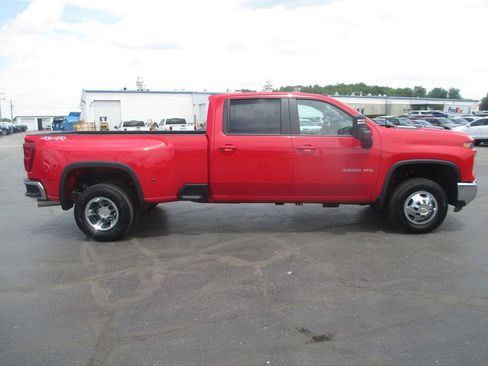 Used 2026 Chevrolet Silverado 3500 LT w/ All Star Edition AWD/4WD image 5