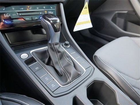New 2026 Volkswagen Jetta SEL image 10