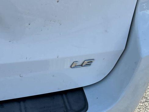 Used 2016 Toyota Sienna LE image 7