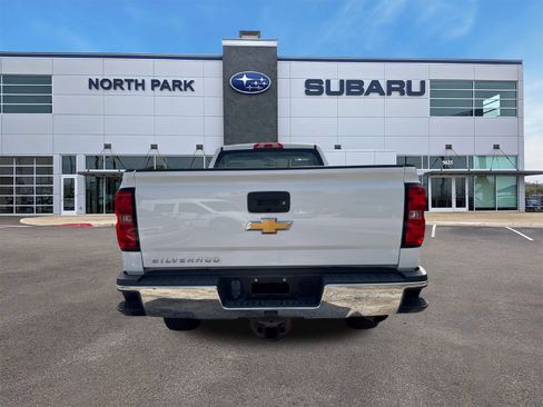 Used 2016 Chevrolet Silverado 2500 W/T RWD image 4