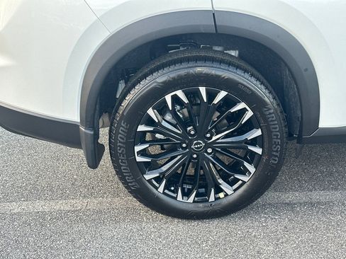 New 2026 Nissan Rogue SV FWD image 17