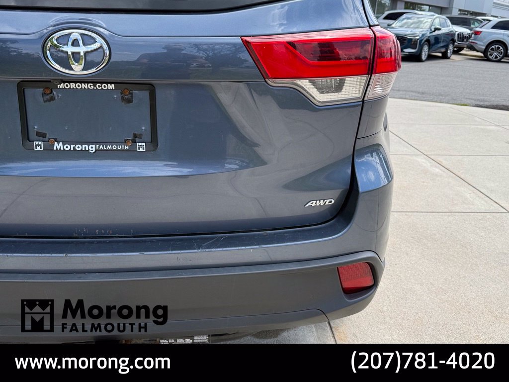 Used 2018 Toyota Highlander LE AWD/4WD image 14