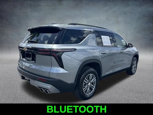 Used 2024 Chevrolet Traverse LT AWD/4WD image 5