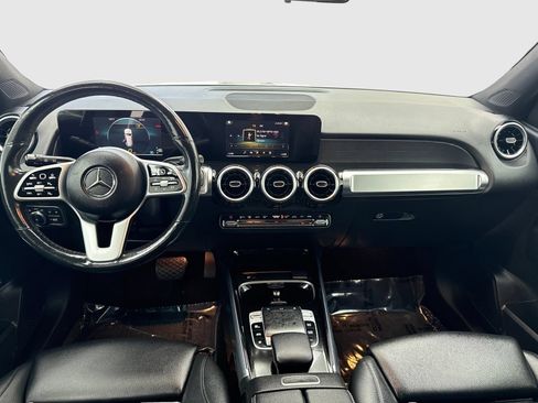 Used 2020 Mercedes-Benz GLB 250 4MATIC w/ Parking Assistance Package image 20