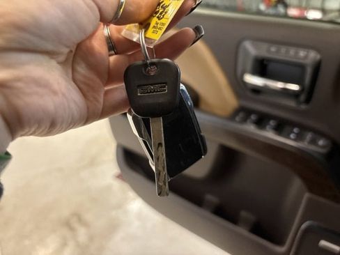 Used 2017 GMC Sierra 1500 Denali image 29