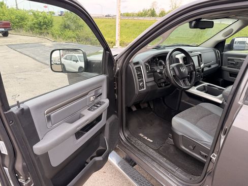Used 2017 RAM 1500 Big Horn AWD/4WD image 10