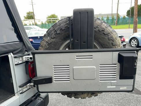 Used 2005 Jeep Wrangler Rubicon AWD/4WD image 22