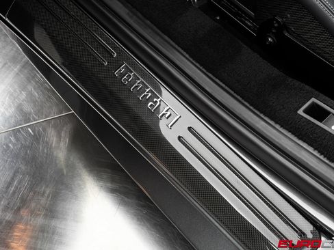Used 2014 Ferrari 458 Italia Coupe RWD image 46