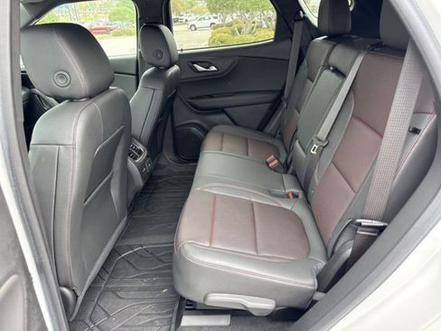 Used 2025 Chevrolet Blazer RS w/ Enhanced Convenience Package FWD image 12