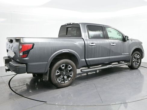 Used 2021 Nissan Titan Platinum Reserve w/ Moonroof Package image 7