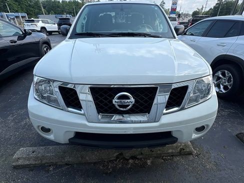 Used 2016 Nissan Frontier SV w/ SV Value Truck Package AWD/4WD image 7