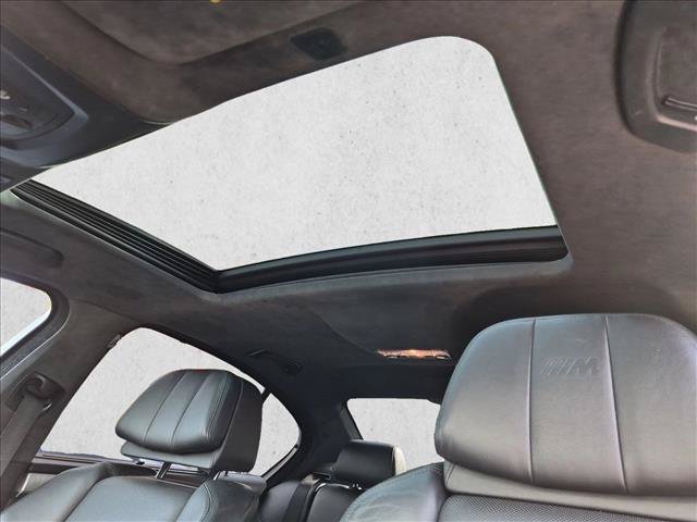 Used 2015 BMW M5 RWD image 16
