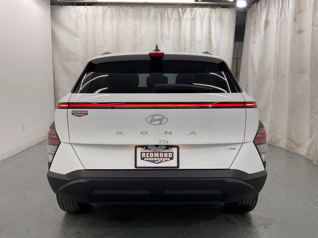 Used 2025 Hyundai Kona SEL AWD/4WD image 6