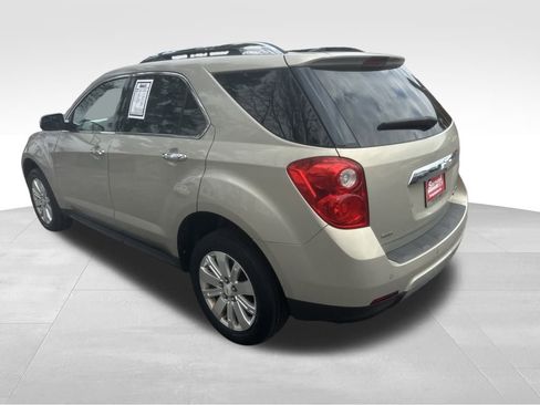 Used 2011 Chevrolet Equinox LT w/ Chrome Appearance Package image 22