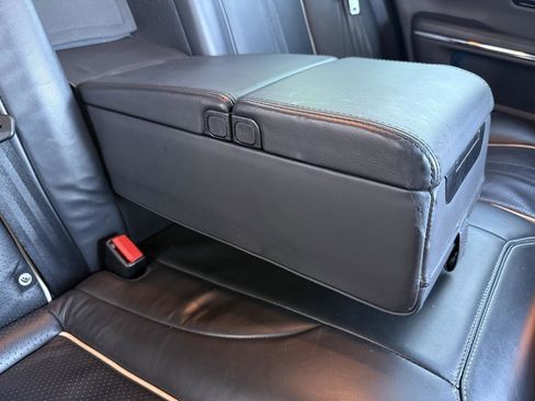 Used 2017 Jaguar XJ R-Sport image 29