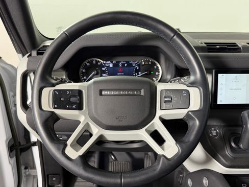 Used 2023 Land Rover Defender 90 X-Dynamic SE AWD/4WD image 11