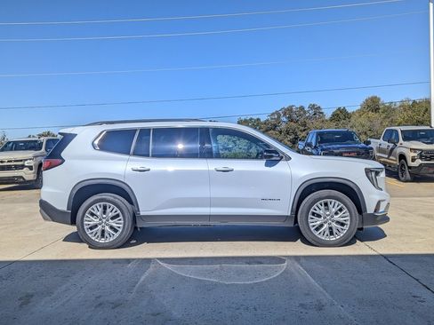 New 2026 GMC Acadia Elevation w/ Elevation Premium Package AWD/4WD image 7