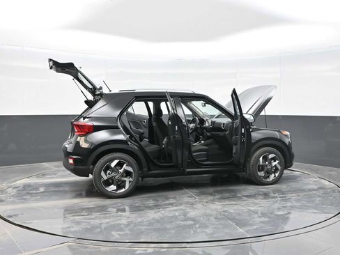New 2026 Hyundai Venue SEL image 40