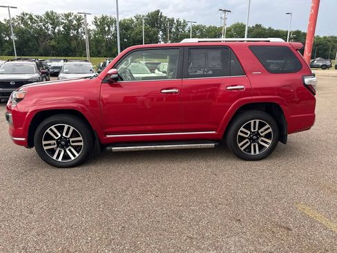 Used 2019 Toyota 4Runner Limited AWD/4WD image 5
