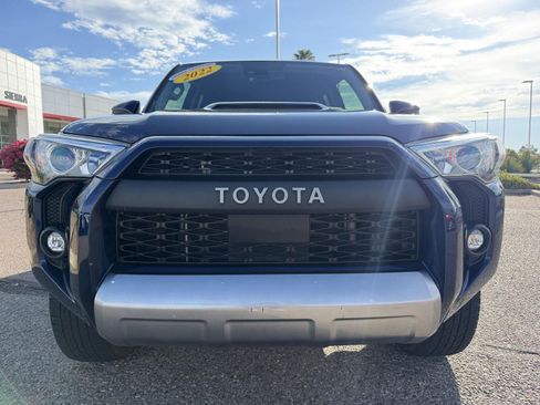 Used 2022 Toyota 4Runner TRD Off-Road Premium AWD/4WD image 10
