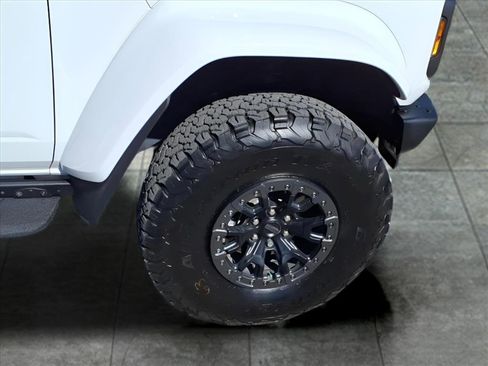 Used 2024 Ford Bronco Raptor w/ Interior Carbon Fiber Pack 6 image 9
